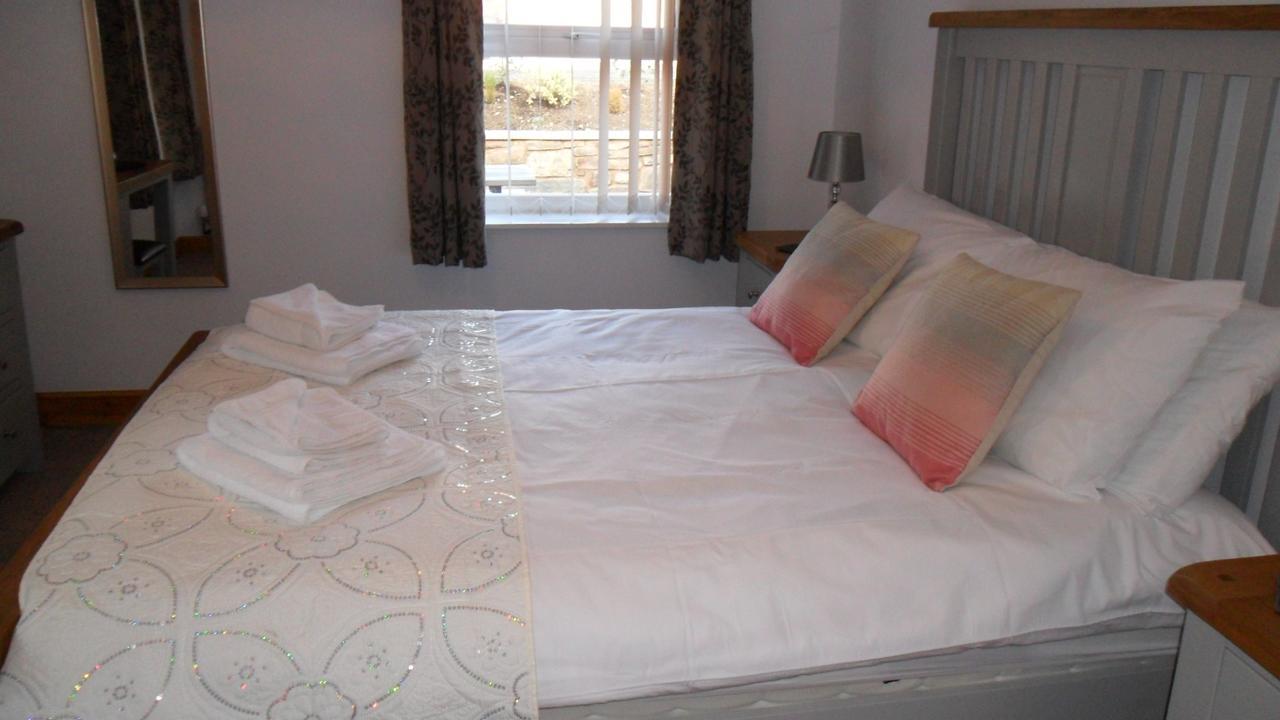 Bed and Breakfast The Bear à Rhayader Extérieur photo