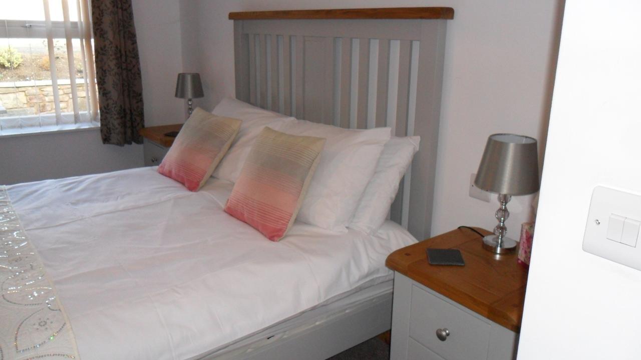 Bed and Breakfast The Bear à Rhayader Extérieur photo